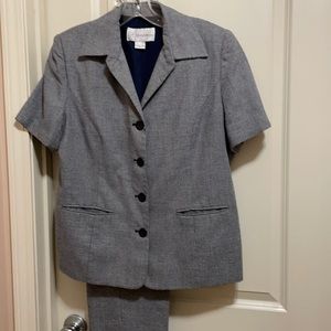 Nygard Collection Pant Suit